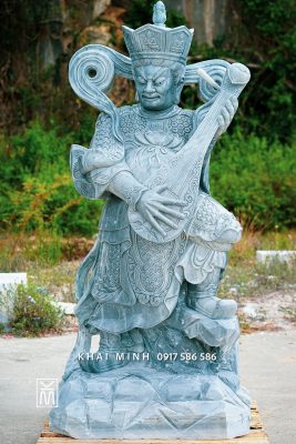Tượng Phật Tứ Đại Thiên Vương bằng đá được tạc trên nền đá xám tự nhiên, nguyên khối. Do bàn tay của các Nghệ Nhân Làng Nghề đá Non Nước Đà Nẵng tạc.