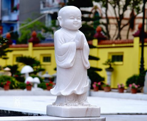 Tượng Chú tiểu bằng đá